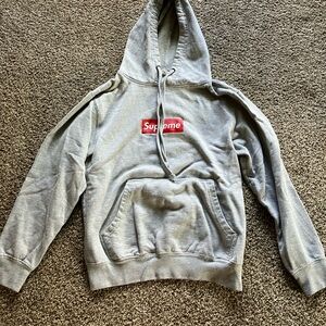 Supreme sweatshirt